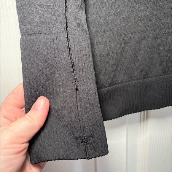 Lululemon Rest Less Hoodie Black – Estimated Size 6 (S) - Picture 6 of 7